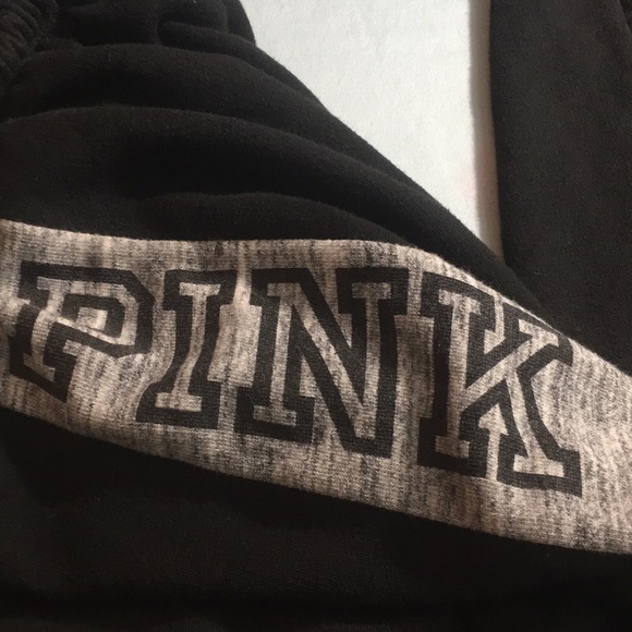 2 Pair of Victoria’s Secret Pants - Picture 5 of 7